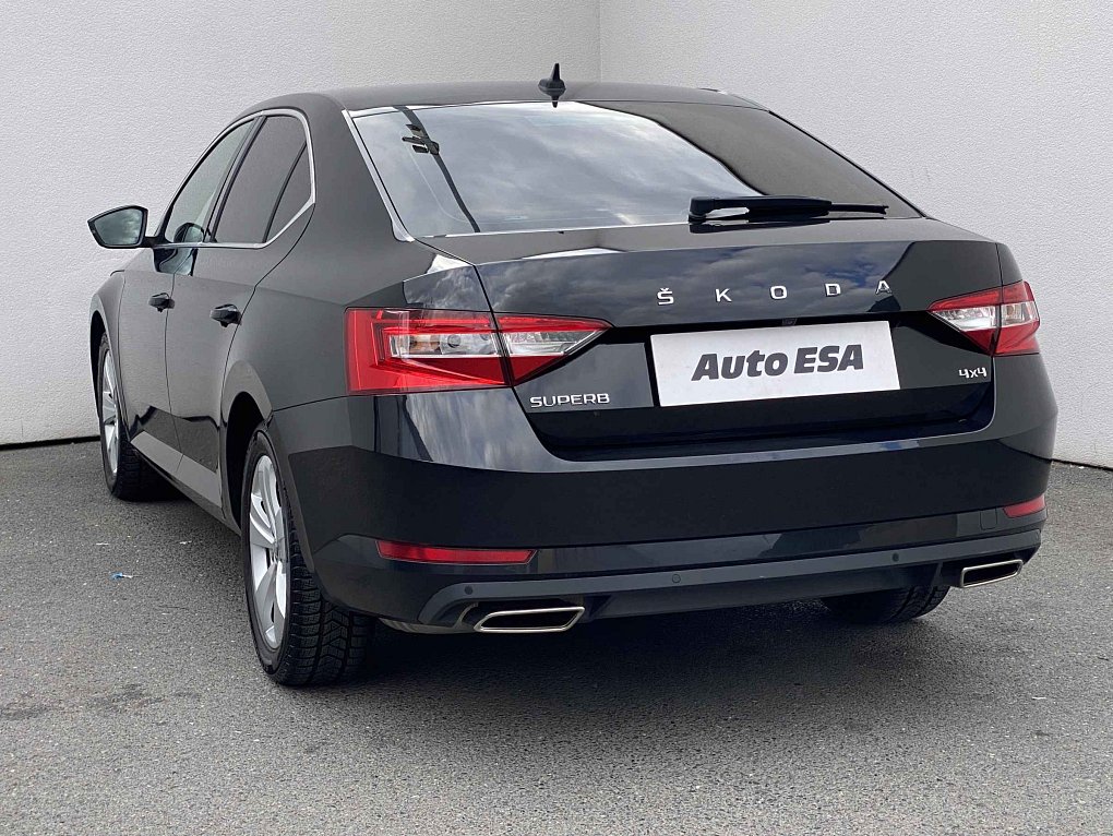 Škoda Superb III 2.0TSi  4x4