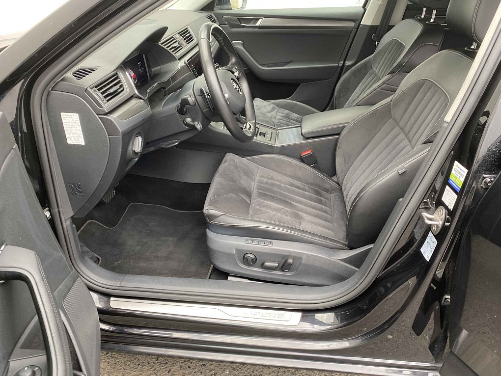 Škoda Superb III 2.0TSi  4x4