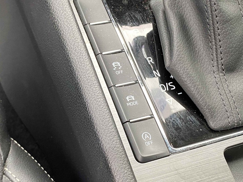 Škoda Superb III 2.0TSi  4x4