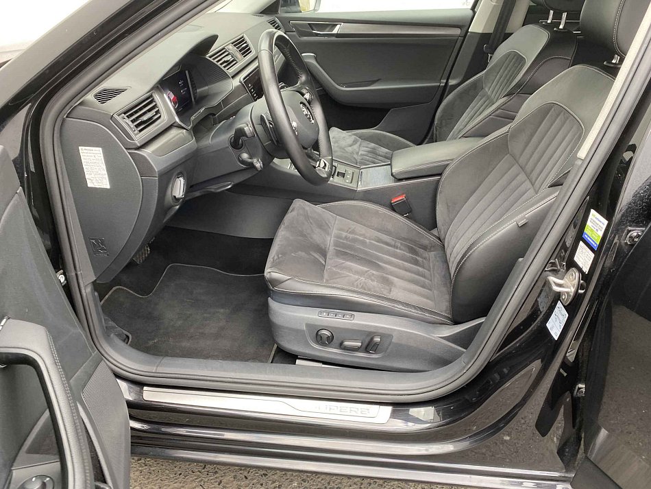 Škoda Superb III 2.0TSi  4x4