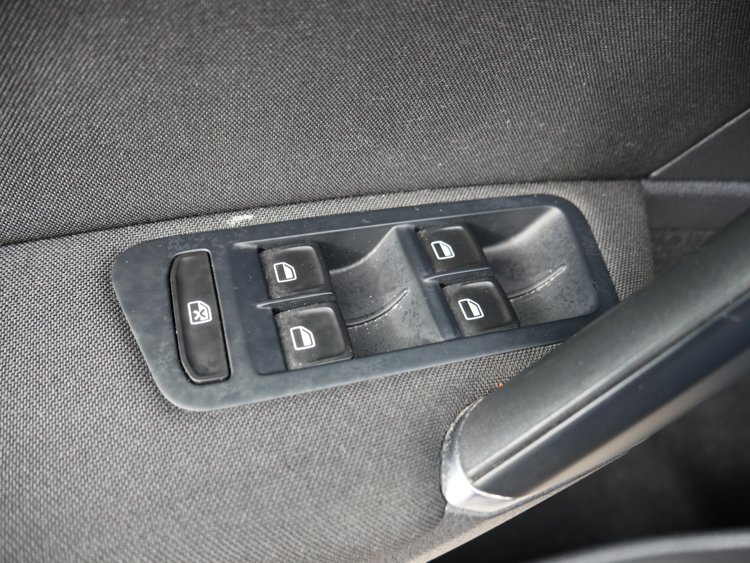 Volkswagen Golf, 2014 - pohled č. 21