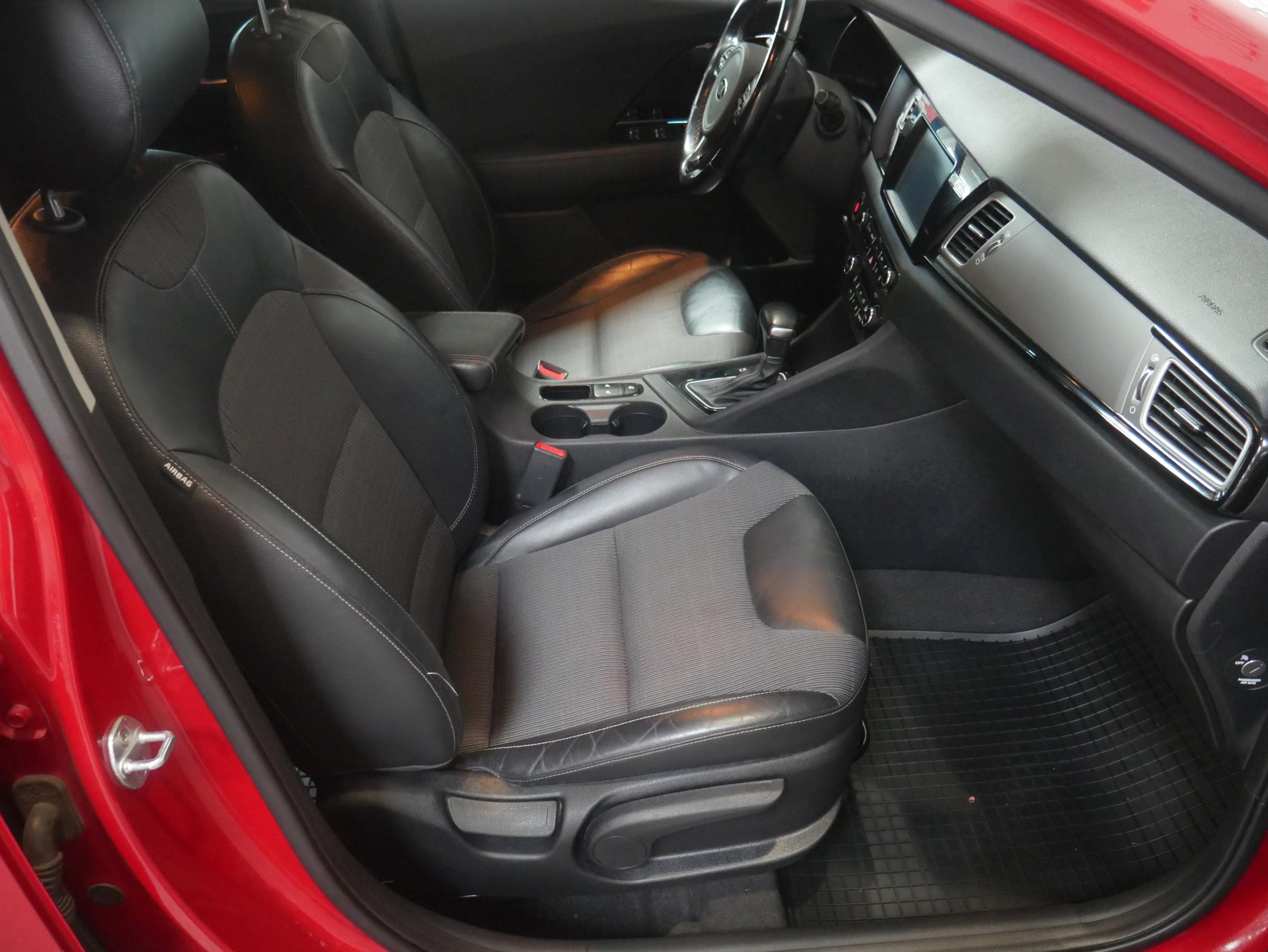 Kia Niro, 2017 - pohled č. 12