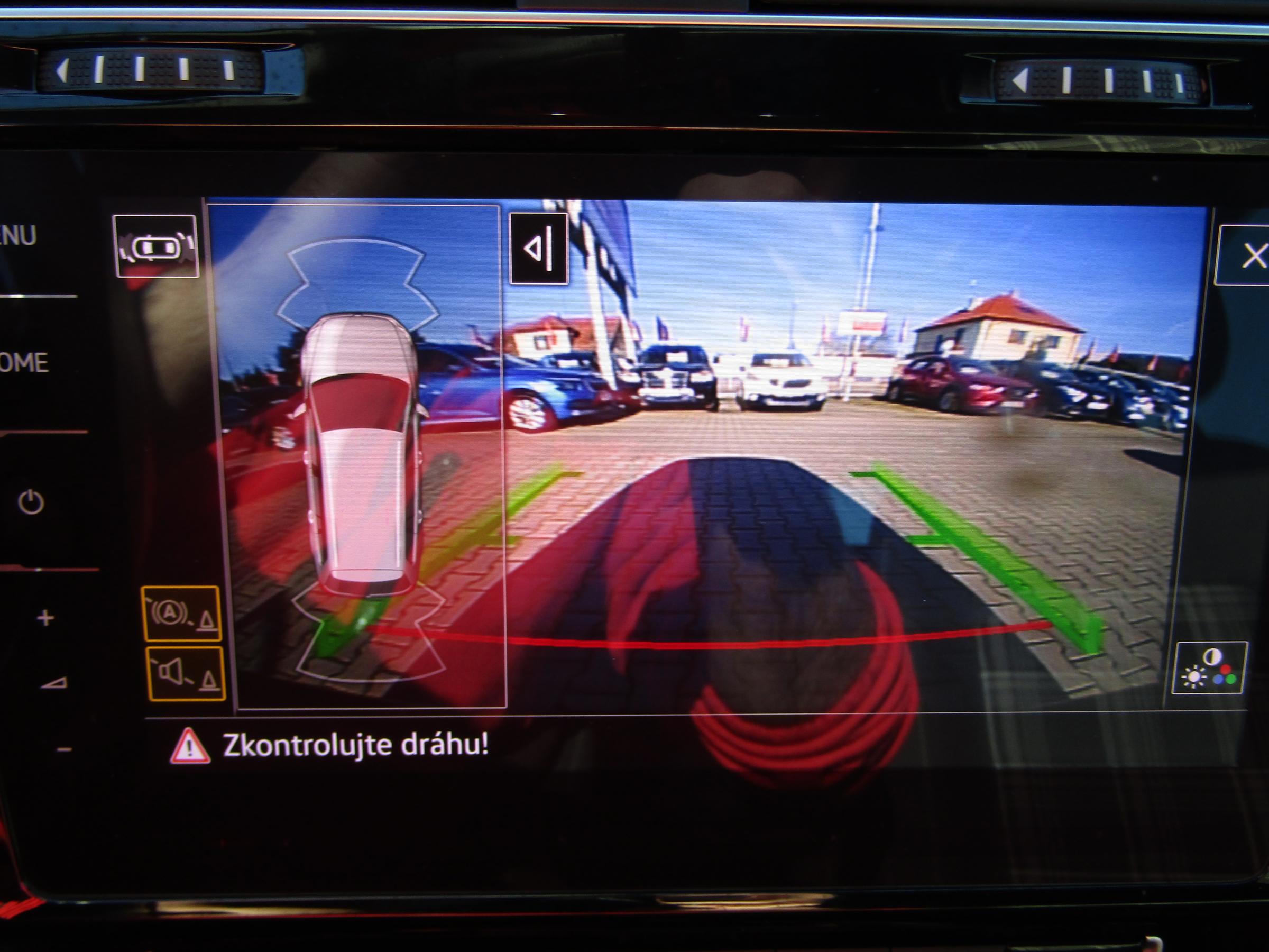 Volkswagen Golf, 2019 - pohled č. 16