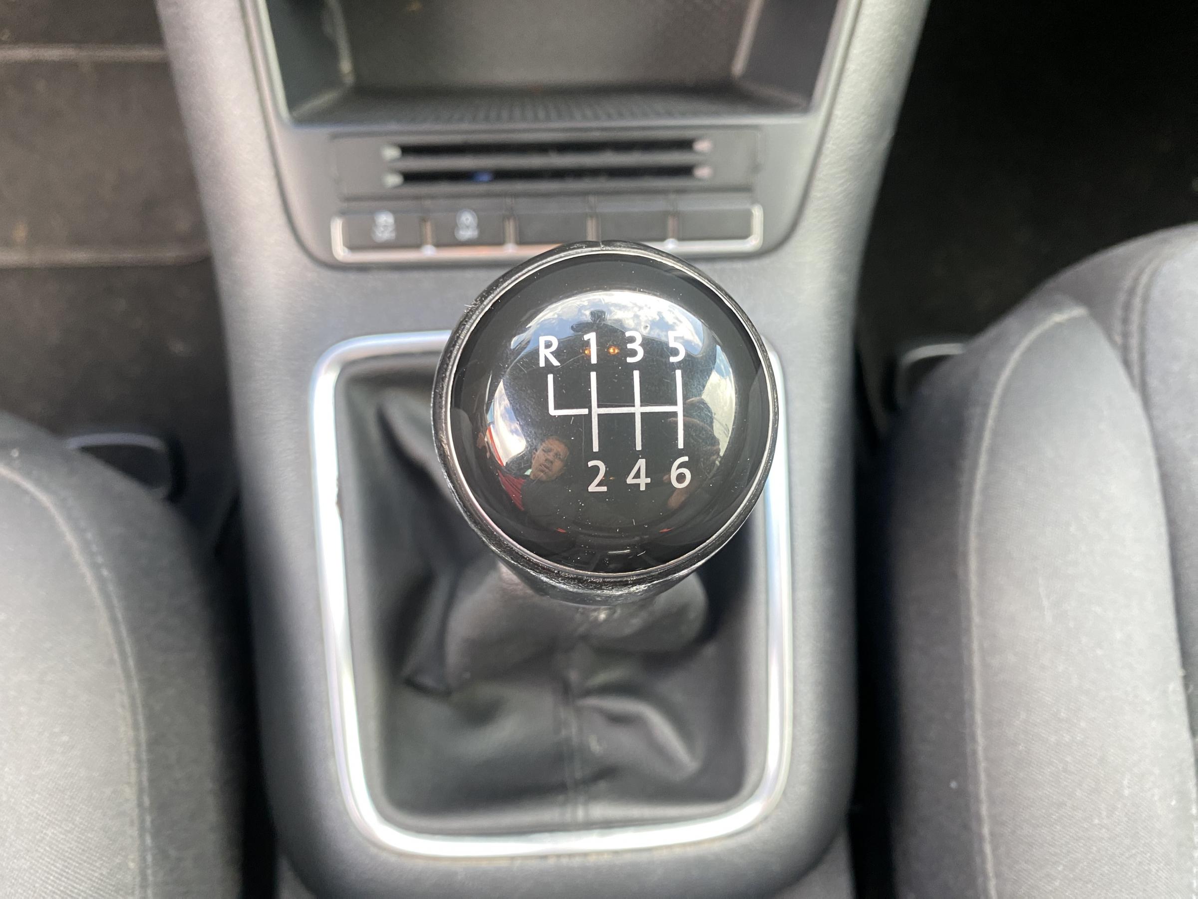 Volkswagen Tiguan, 2015 - pohled č. 16