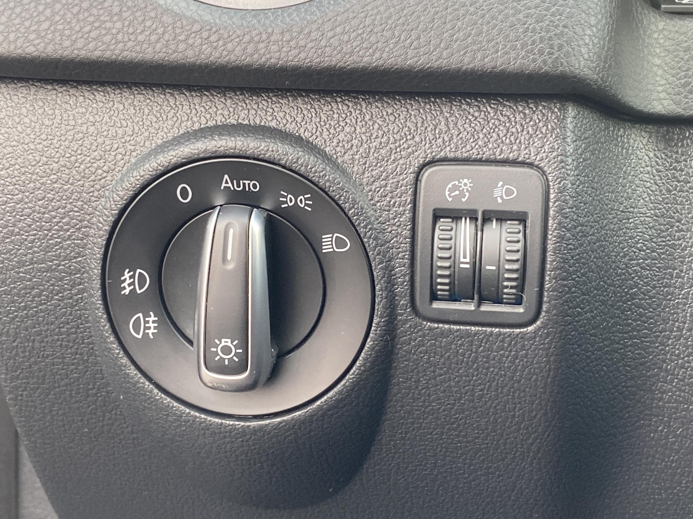 Volkswagen Tiguan, 2015 - pohled č. 18