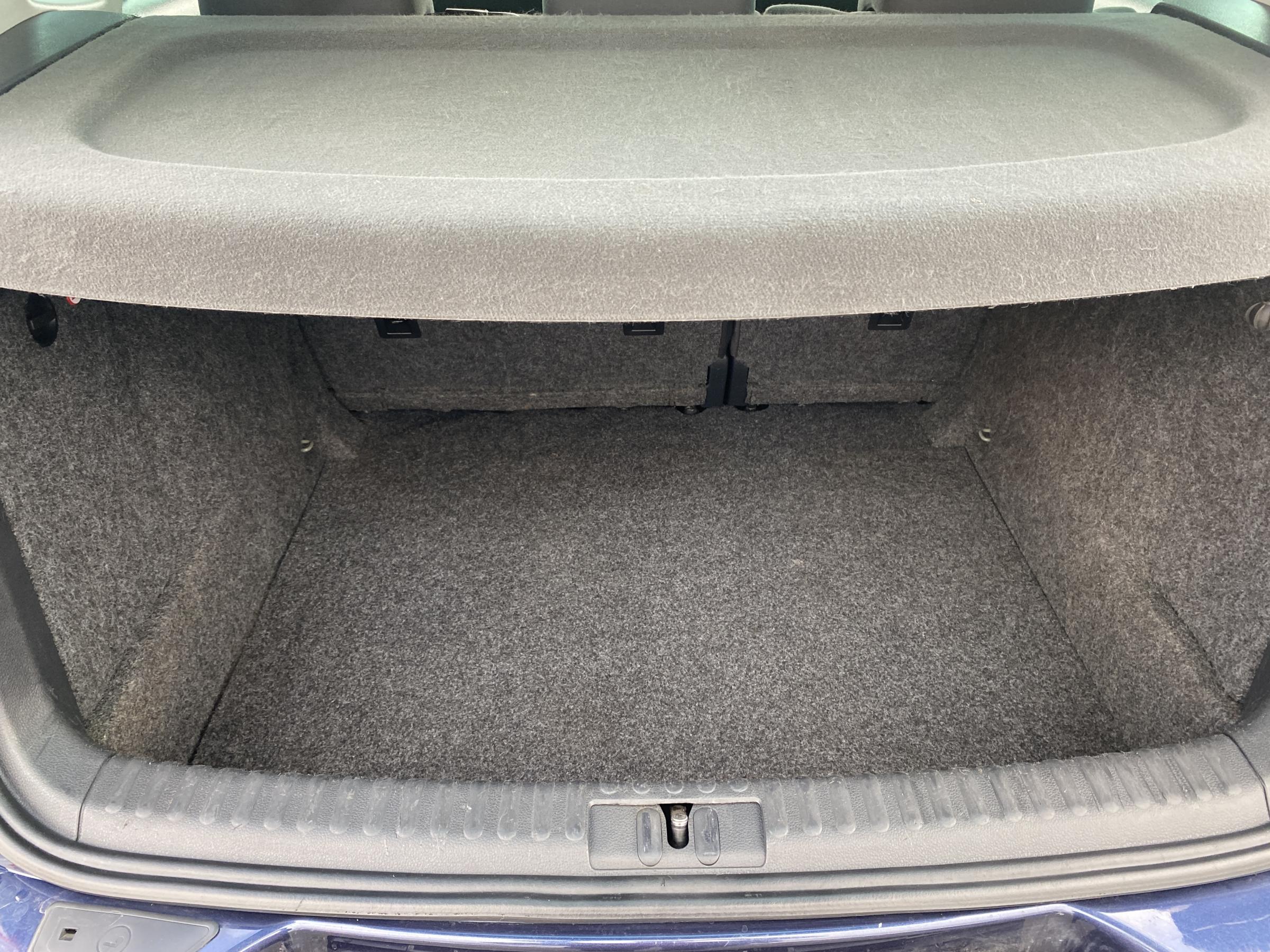 Volkswagen Tiguan, 2015 - pohled č. 7