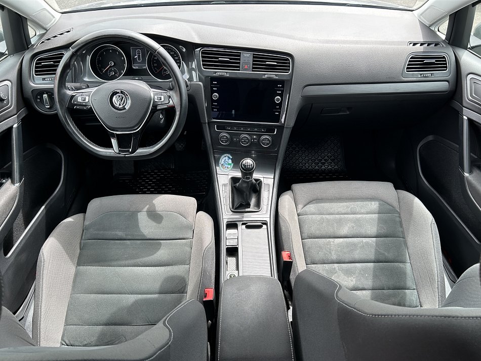 Volkswagen Golf 1.5TSI Comfortline
