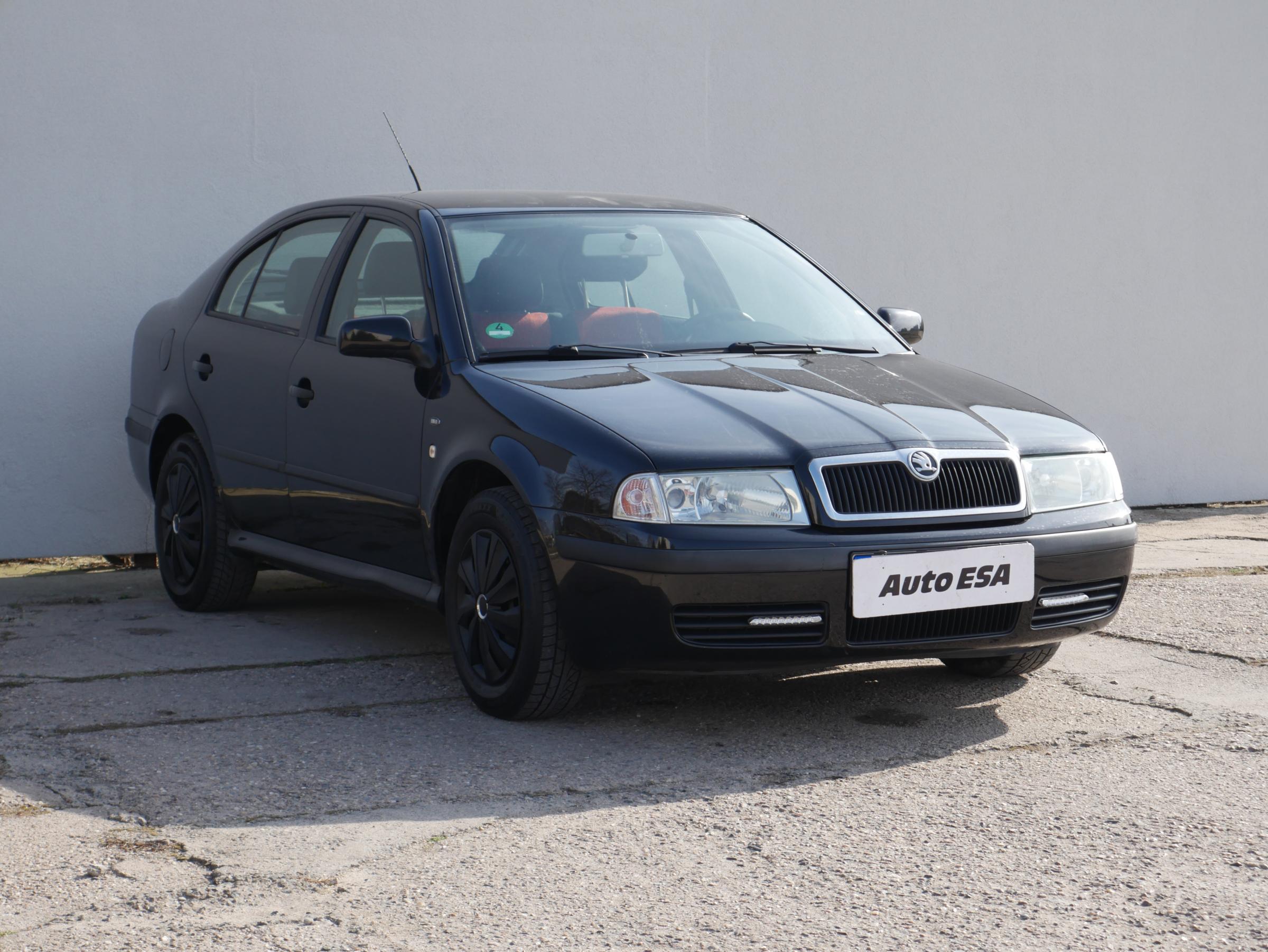 Škoda Octavia, 2003 - celkový pohled