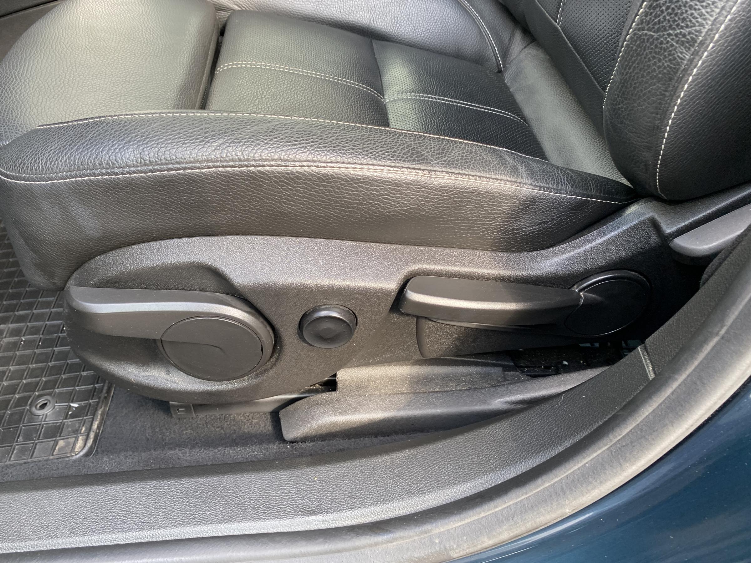 Opel Astra, 2015 - pohled č. 14