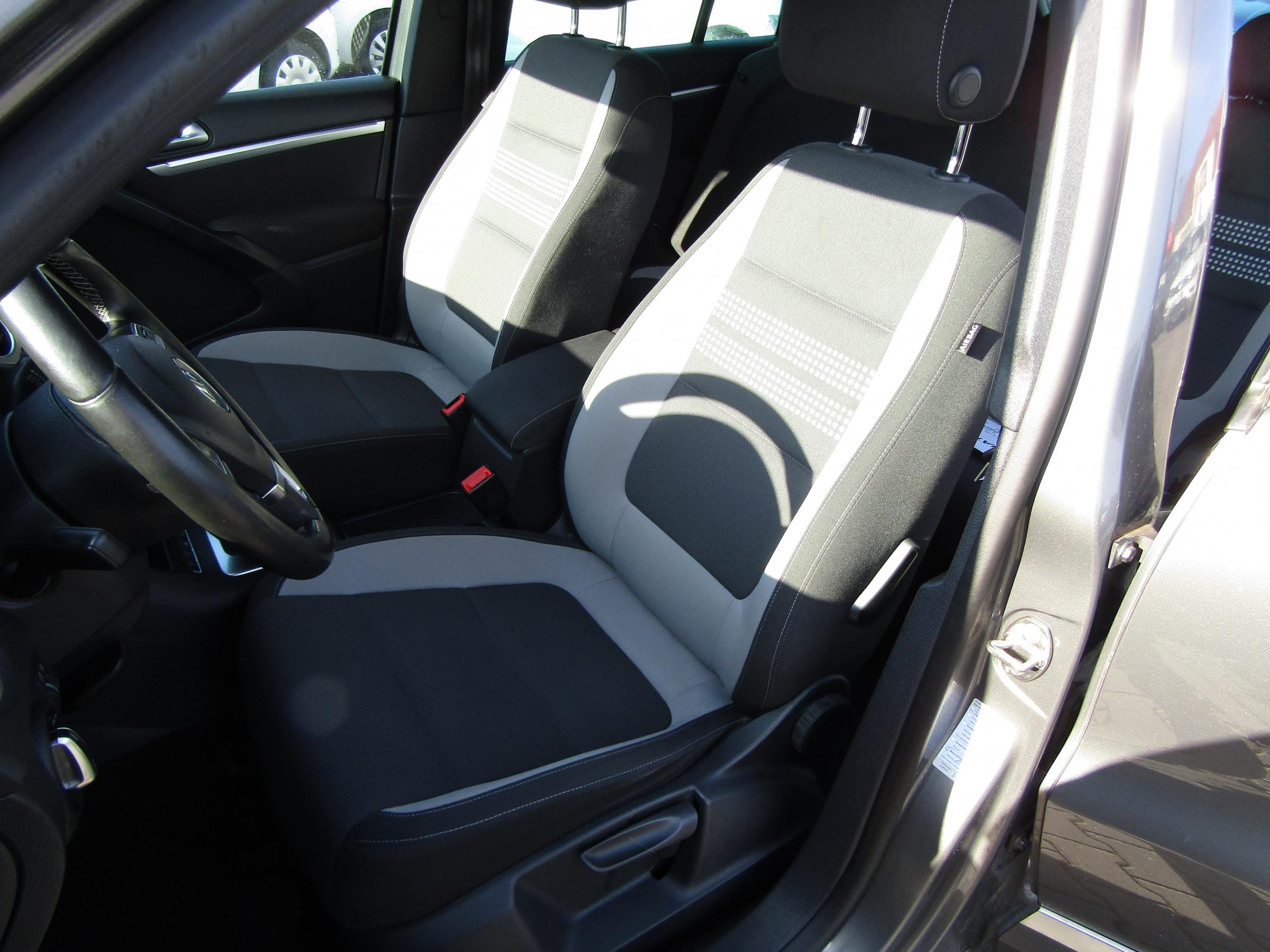 Volkswagen Tiguan, 2013 - pohled č. 9