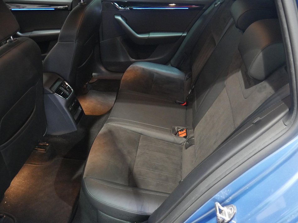 Škoda Octavia III 2.0TSI 