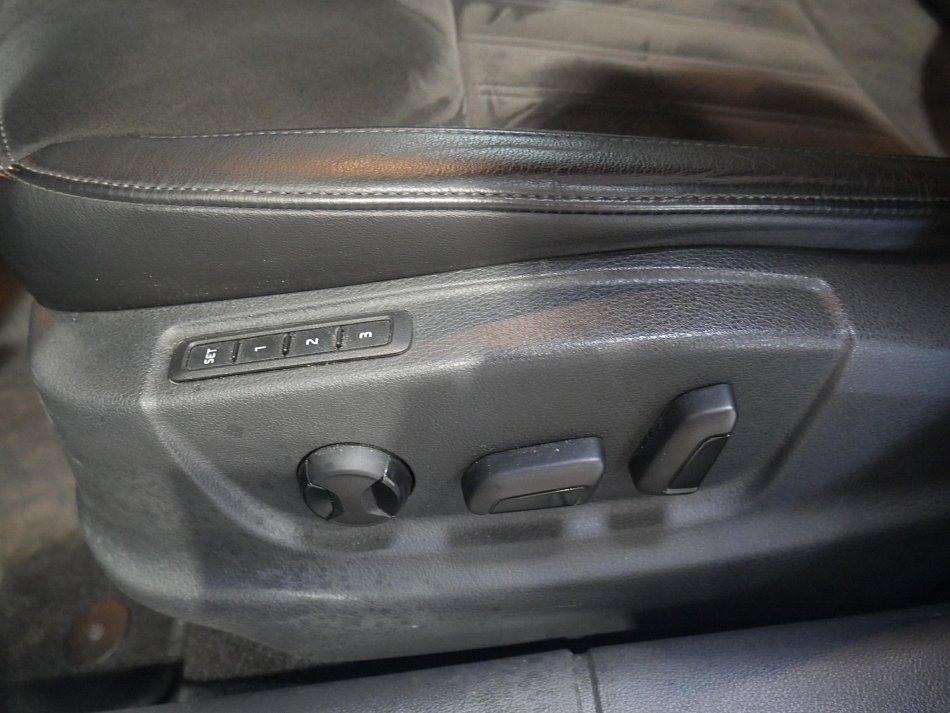 Škoda Octavia III 2.0TSI 