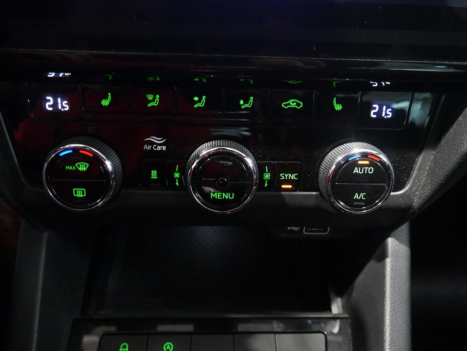 Škoda Octavia III 2.0TSI 