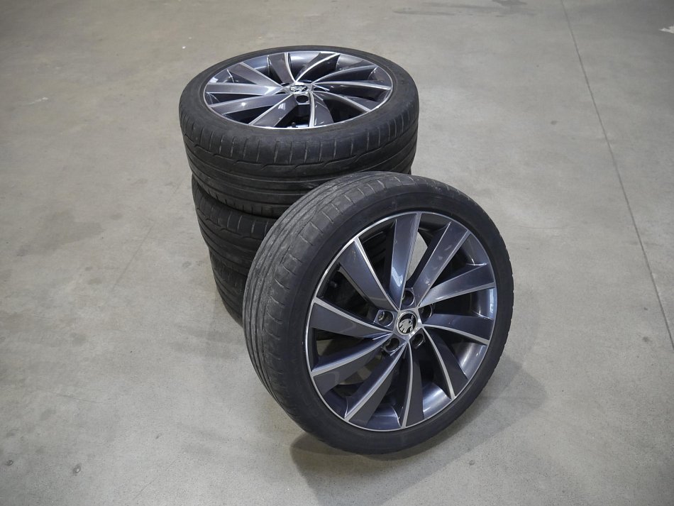 Škoda Octavia III 2.0TSI 