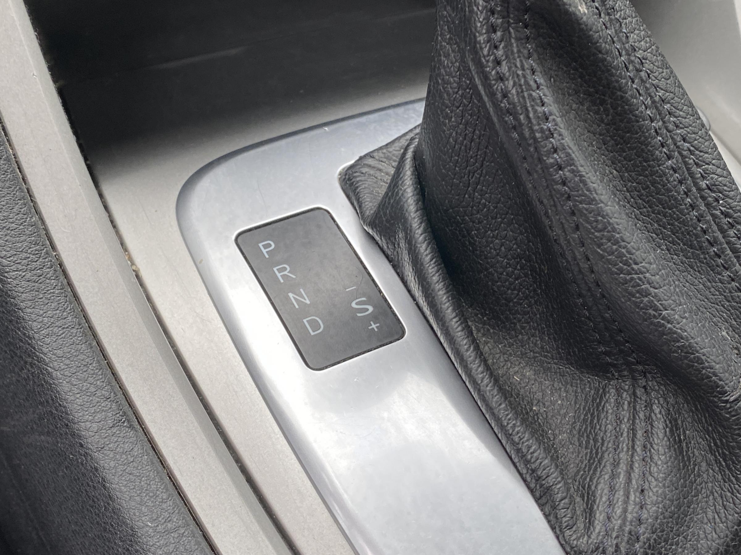 Ford Mondeo, 2010 - pohled č. 14