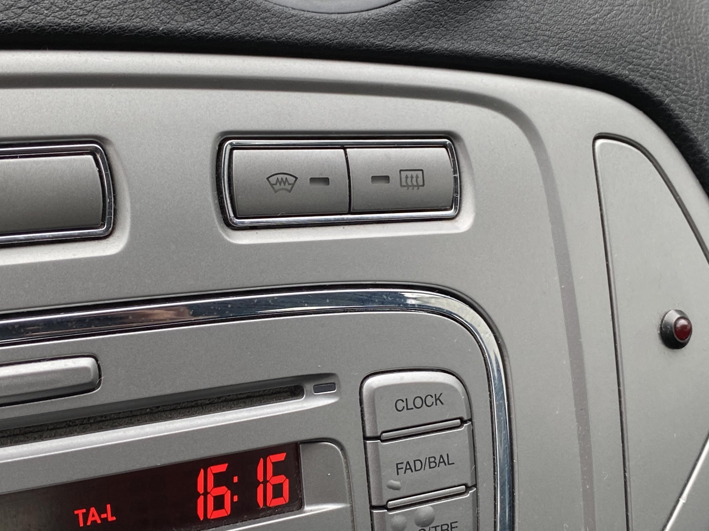 Ford Mondeo, 2010 - pohled č. 17