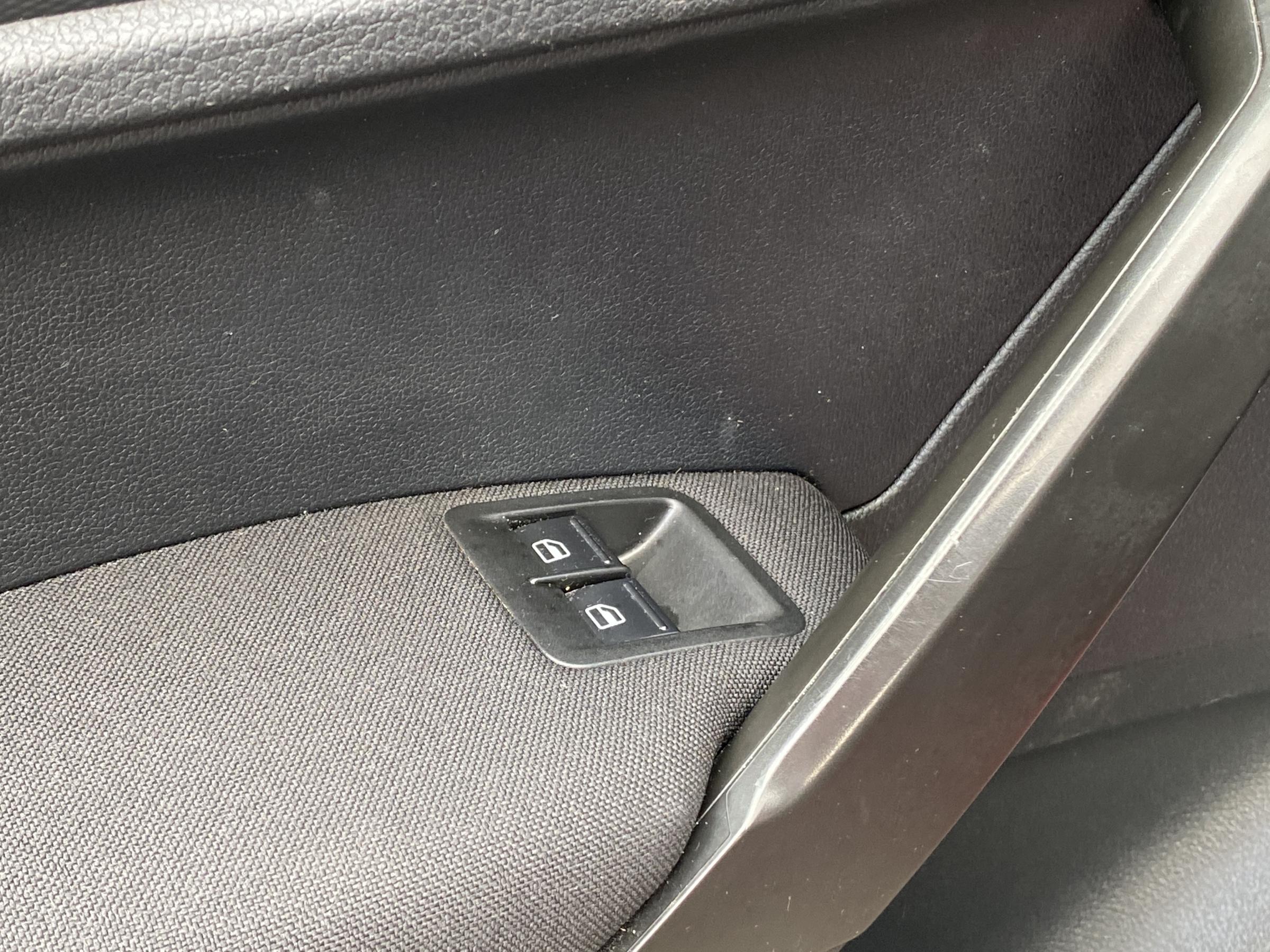 Volkswagen Caddy, 2017 - pohled č. 13