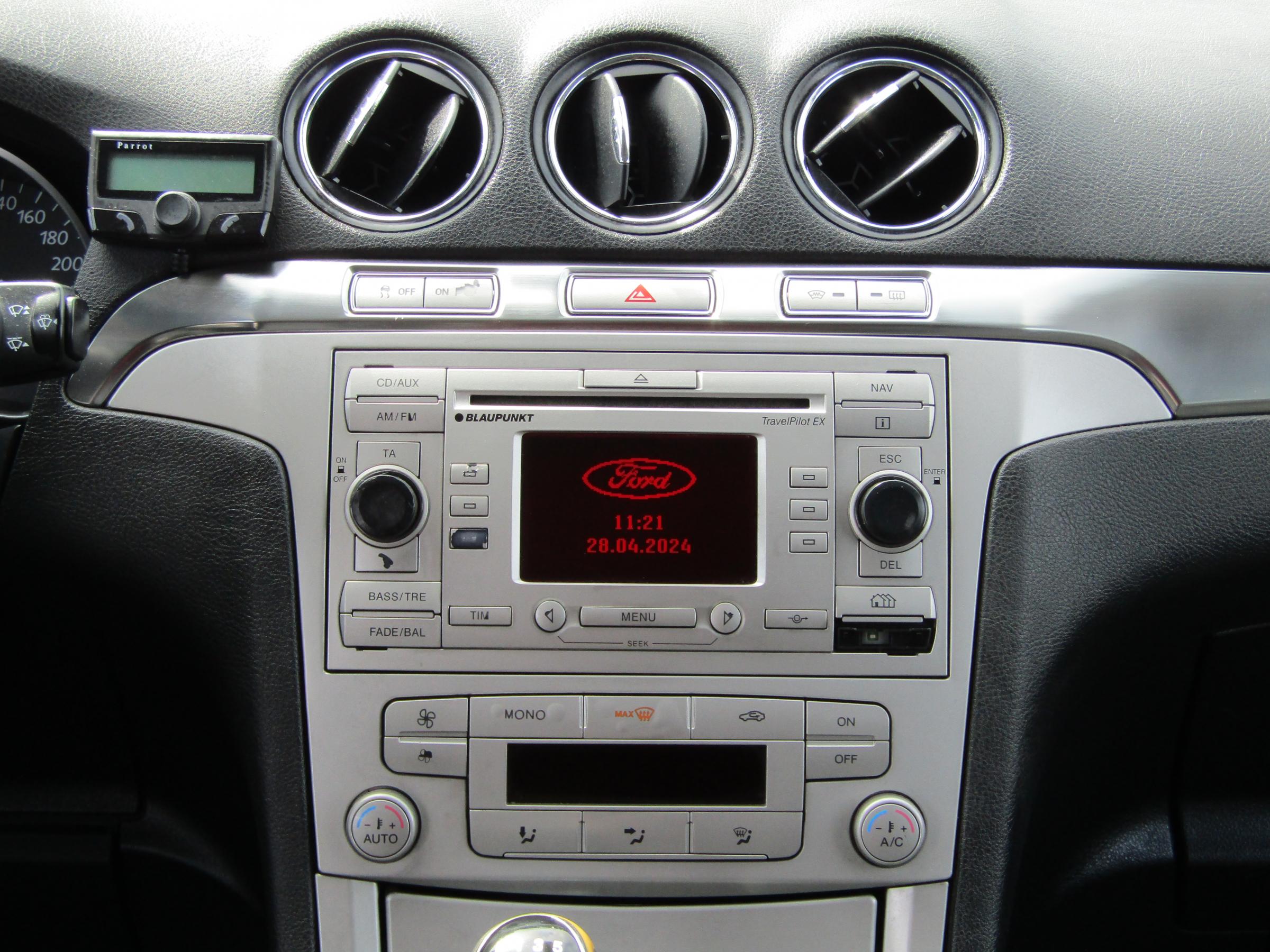 Ford S-MAX, 2009 - pohled č. 14