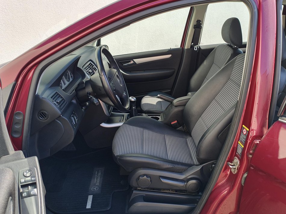 Mercedes-Benz Třída B 2.0i  B 200