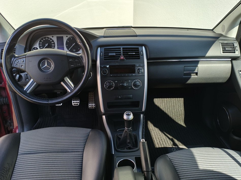Mercedes-Benz Třída B 2.0i  B 200