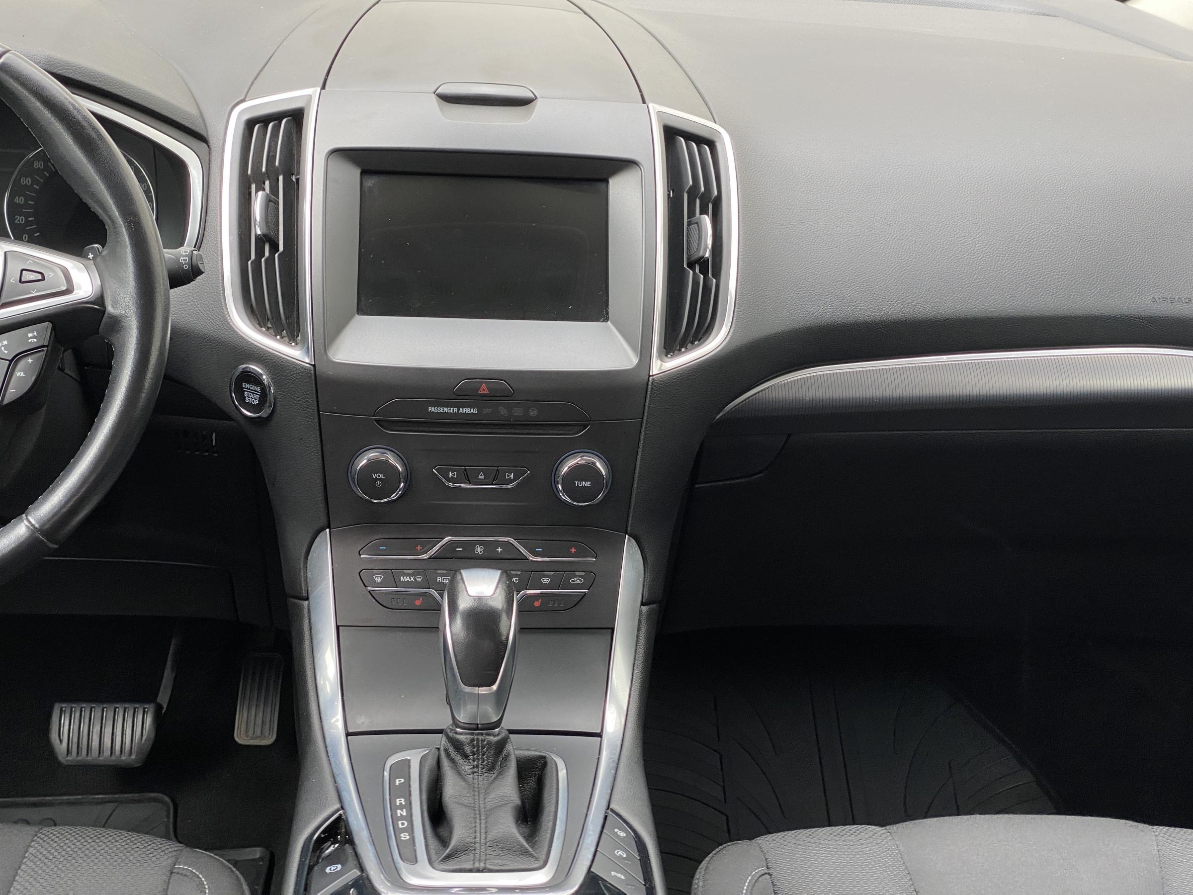 Ford S-MAX, 2018 - pohled č. 9