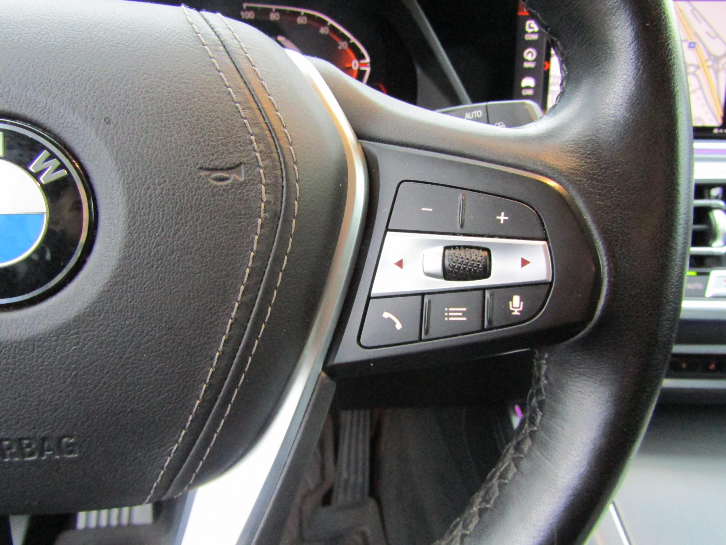 BMW X5, 2021 - pohled č. 16