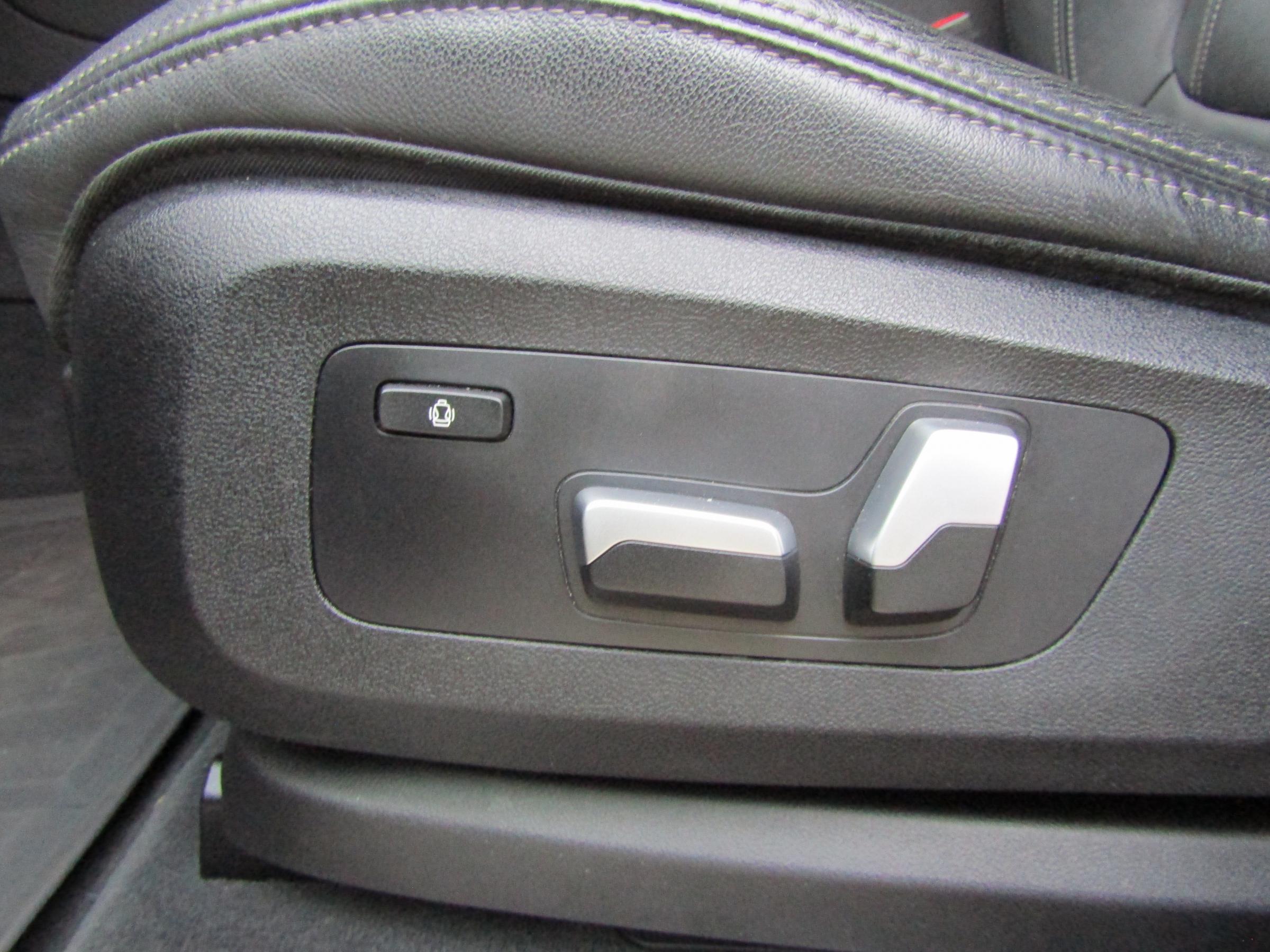 BMW X5, 2021 - pohled č. 18