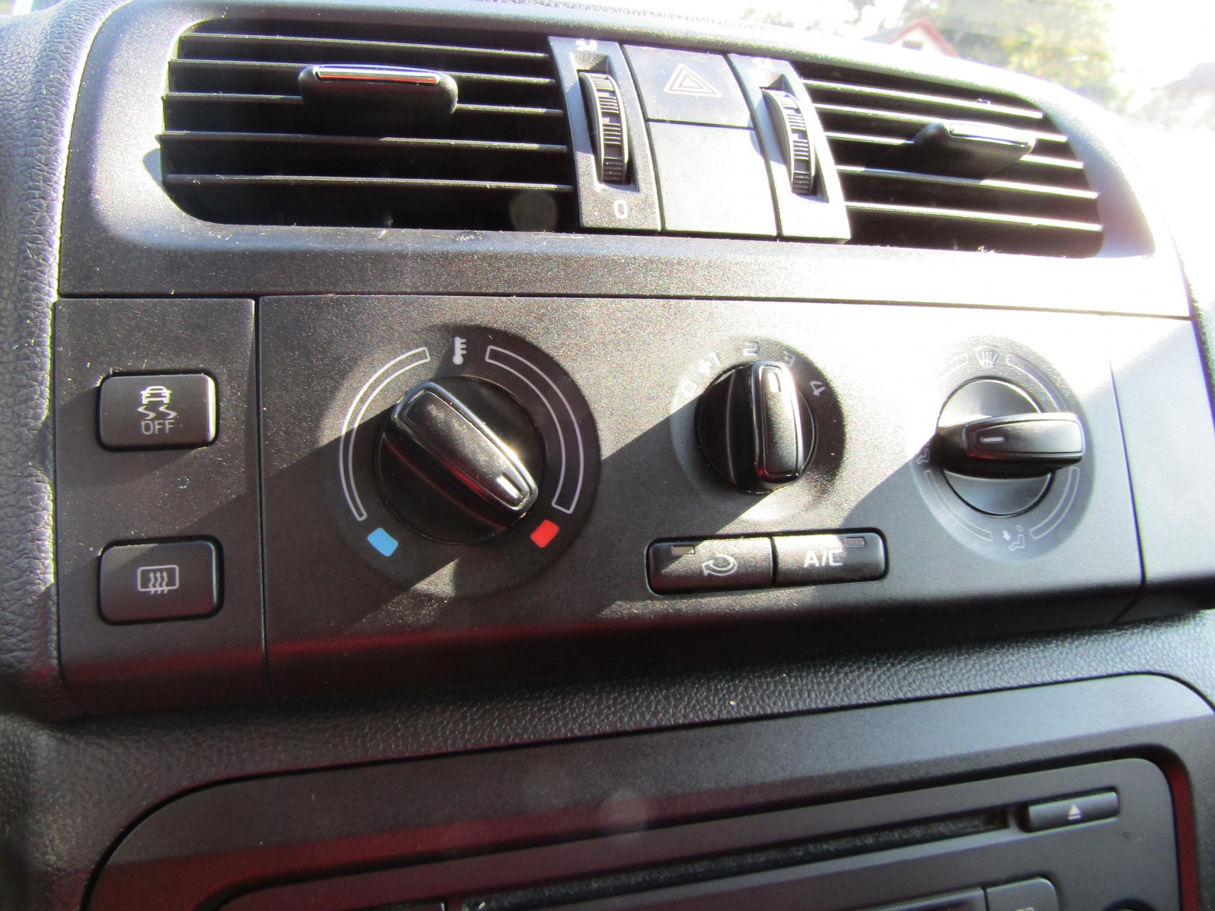 Škoda Fabia II, 2014 - pohled č. 12