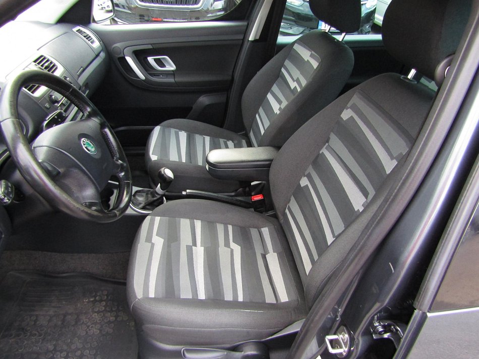 Škoda Roomster 1.4 16V Sport