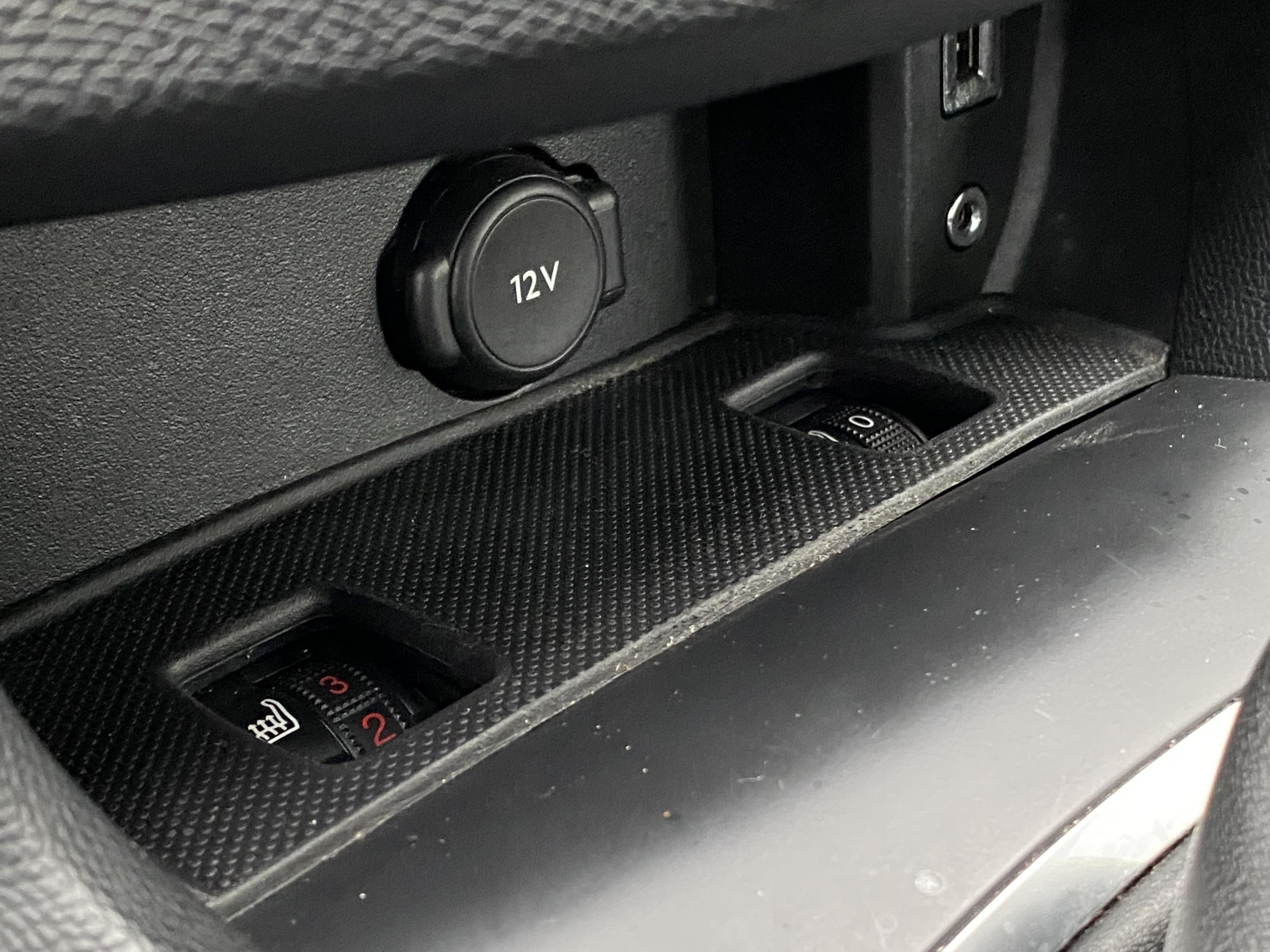 Peugeot 308, 2015 - pohled č. 15