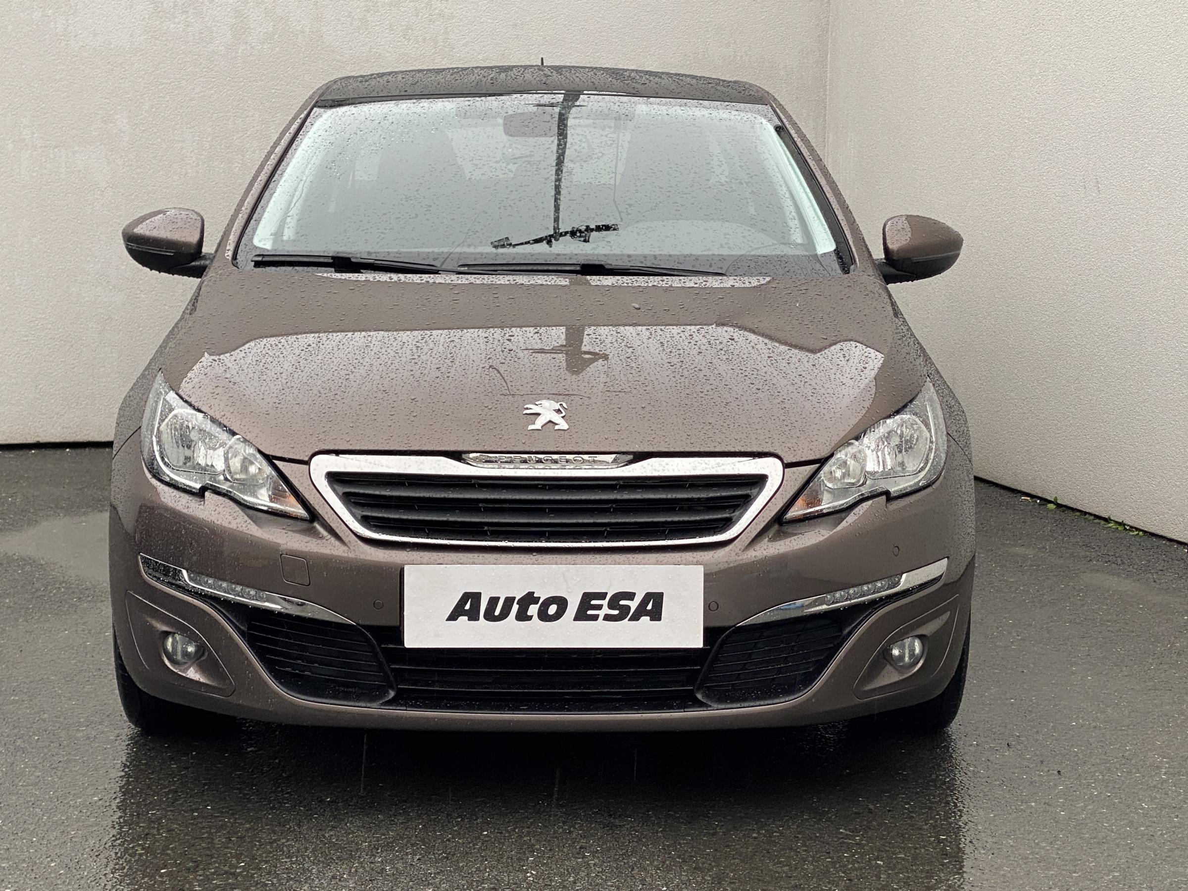 Peugeot 308, 2015 - pohled č. 2