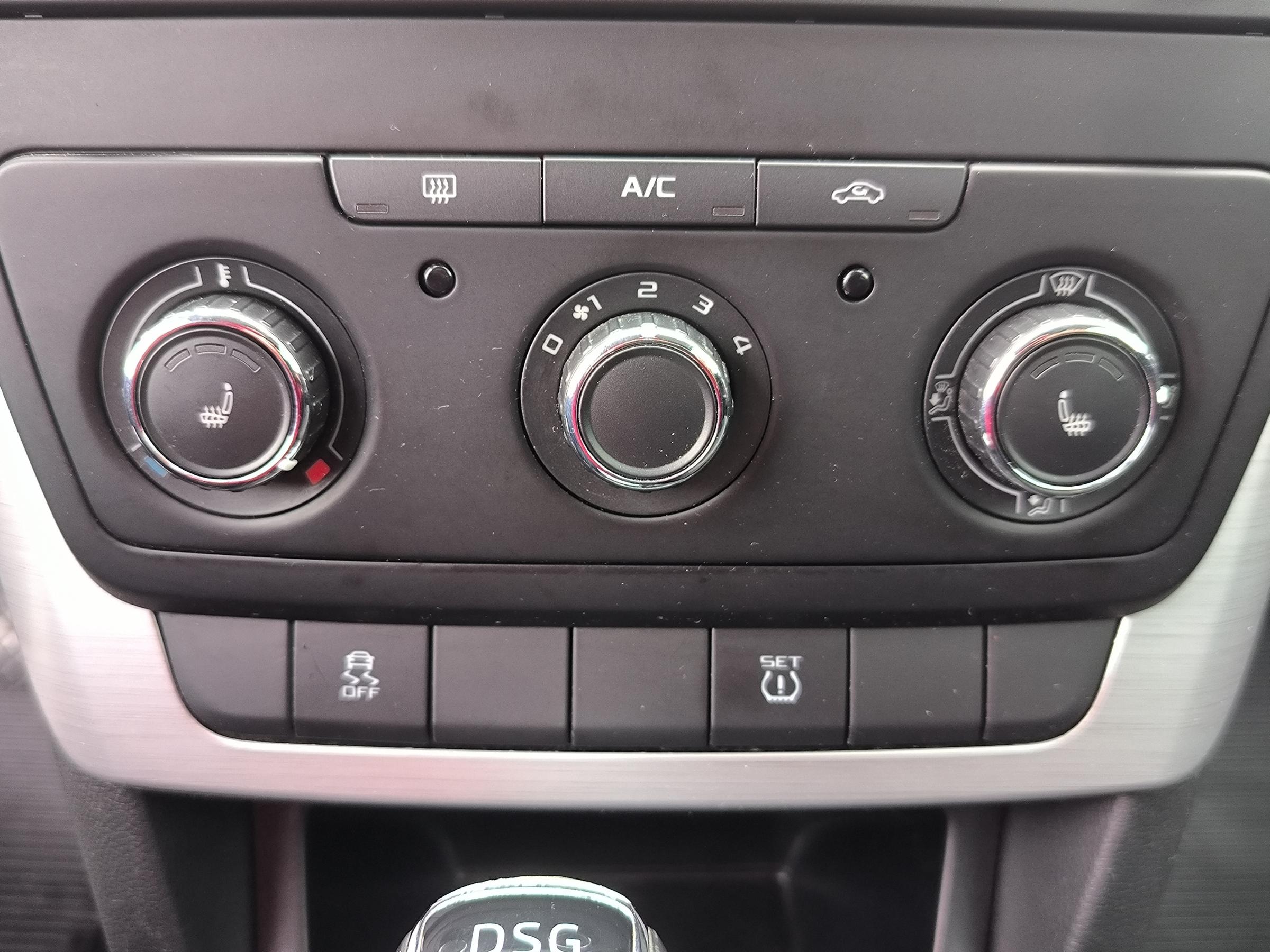 Škoda Yeti, 2015 - pohled č. 12