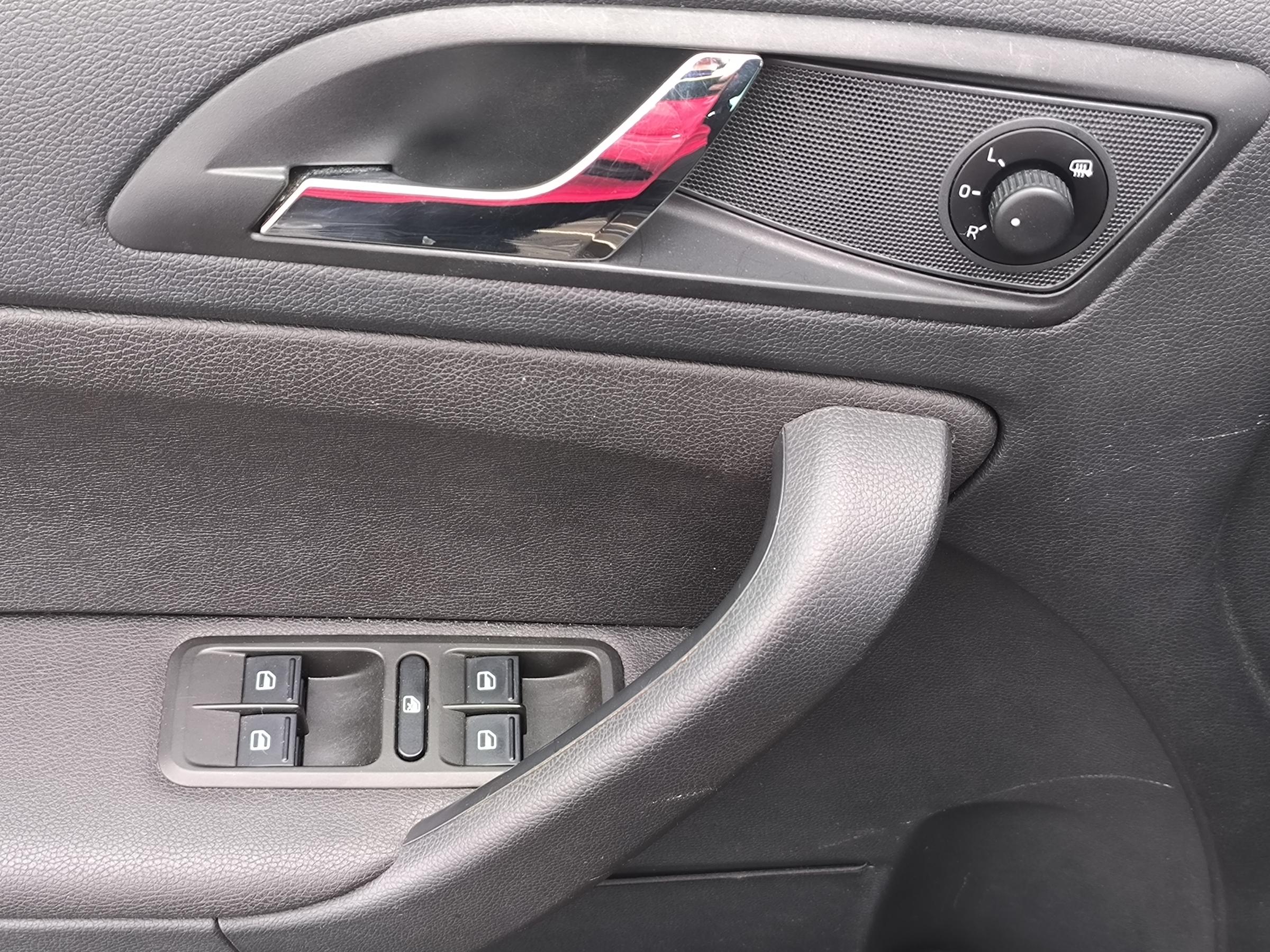 Škoda Yeti, 2015 - pohled č. 15