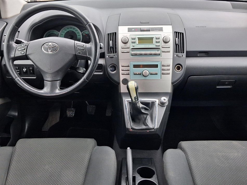 Toyota Corolla Verso 2.2D 