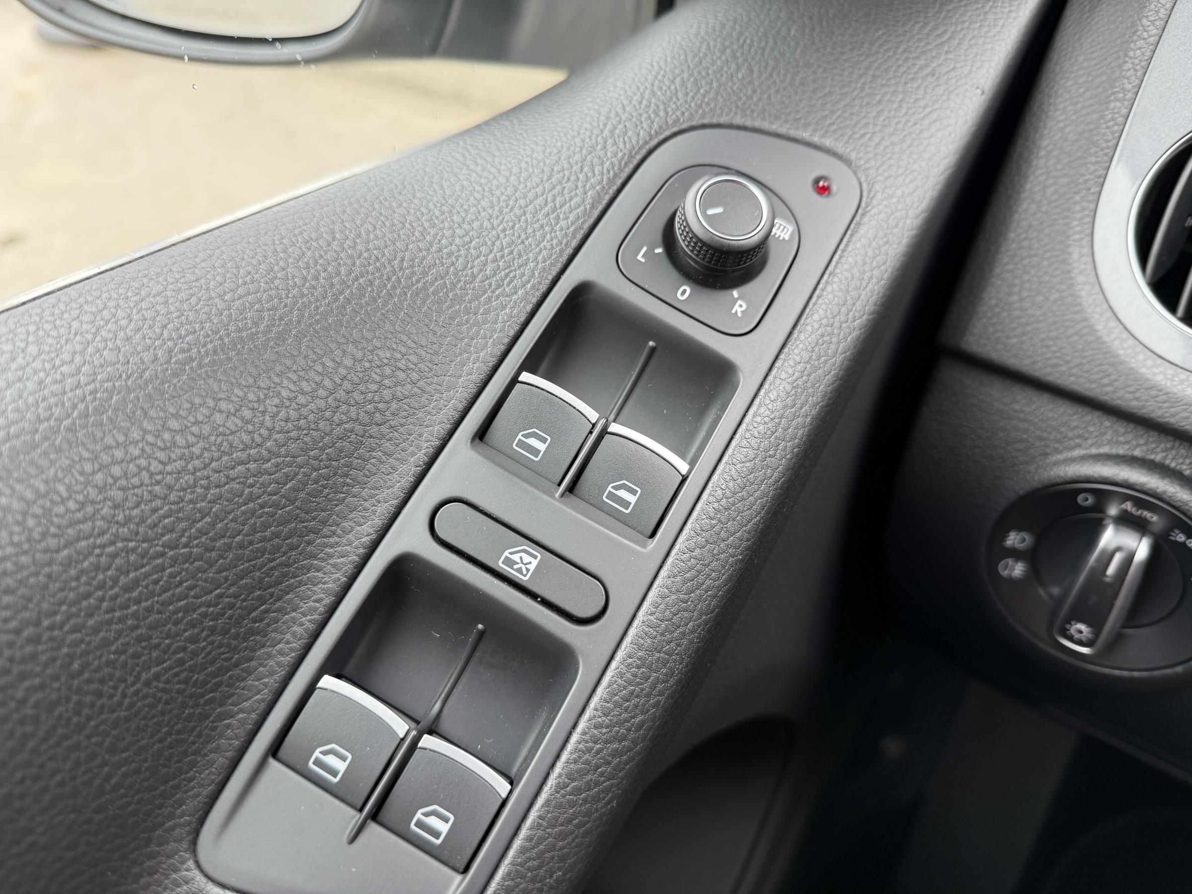 Volkswagen Tiguan, 2015 - pohled č. 11