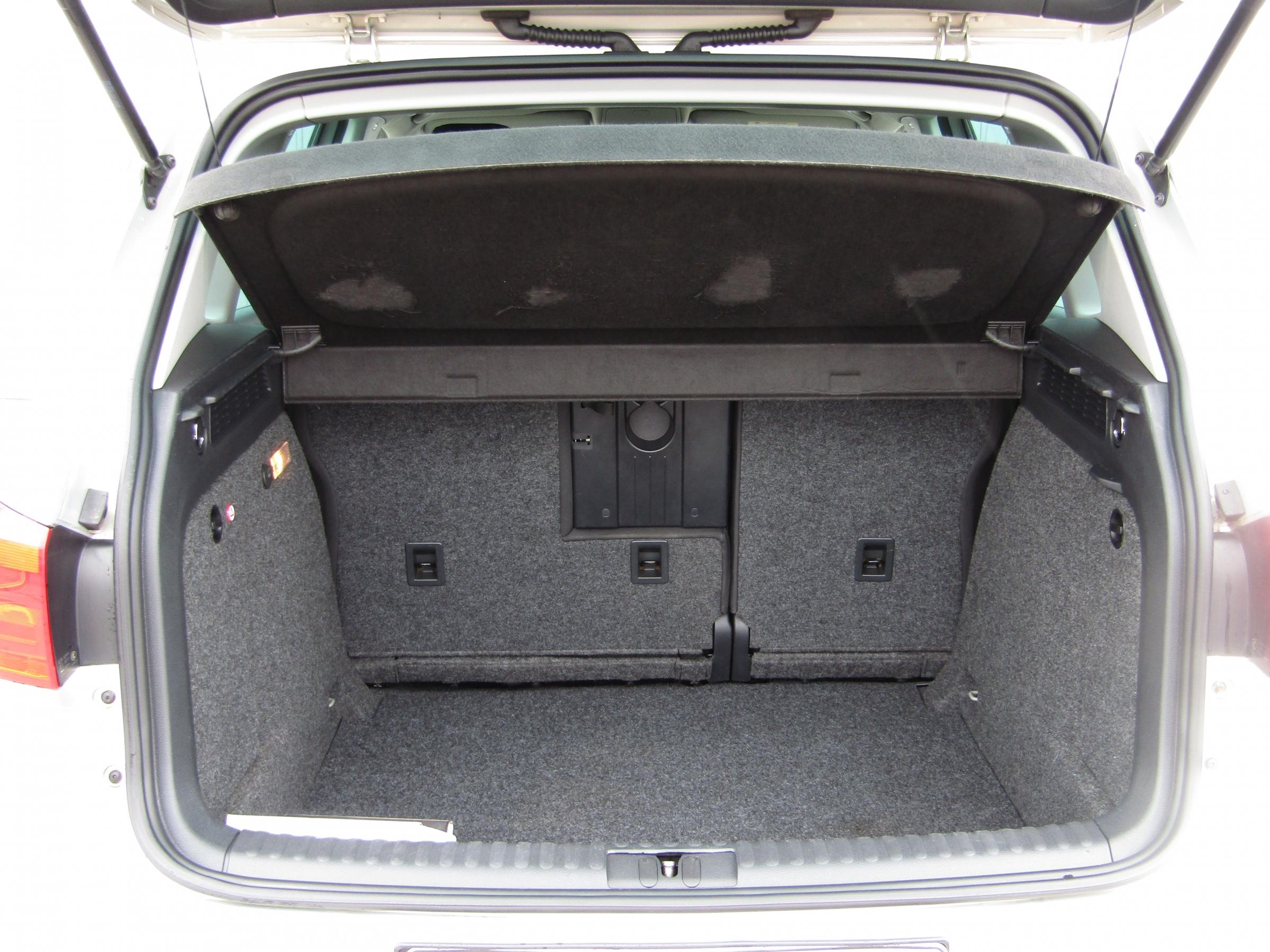 Volkswagen Tiguan, 2015 - pohled č. 7