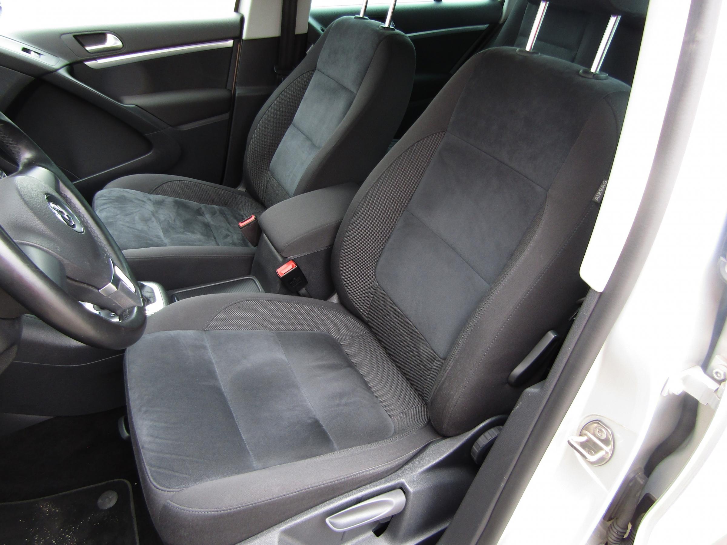 Volkswagen Tiguan, 2015 - pohled č. 9