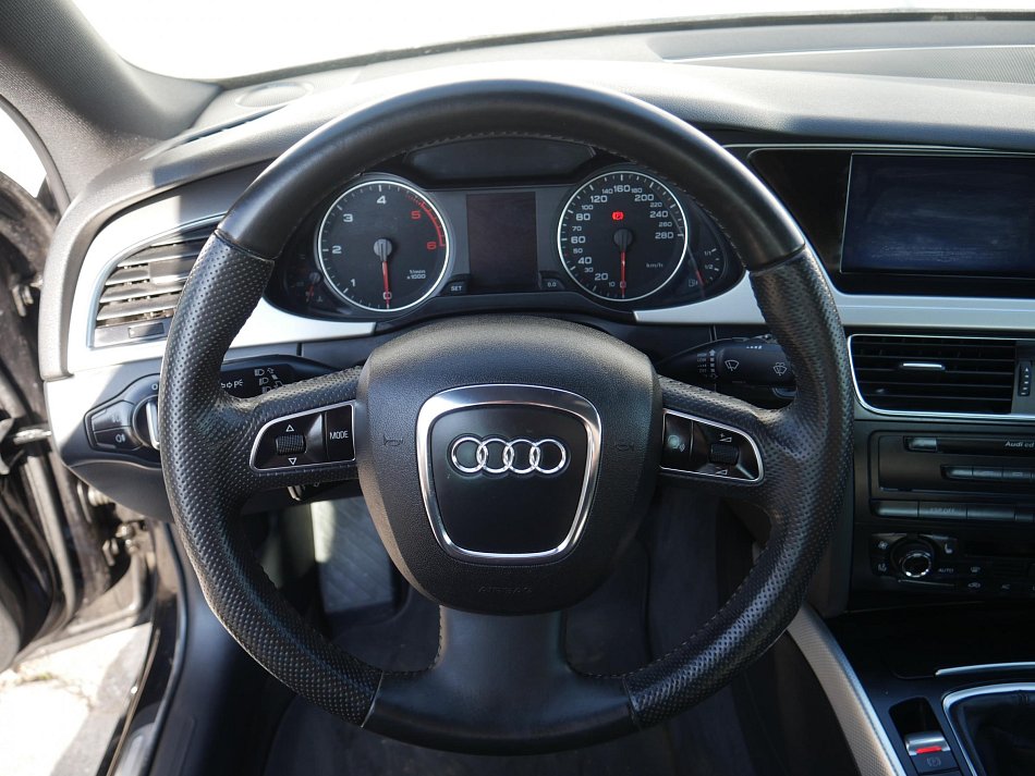 Audi A4 2.0 TDi 