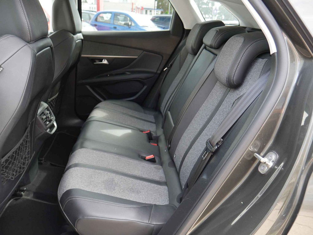 Peugeot 3008 1.5 HDi Allure