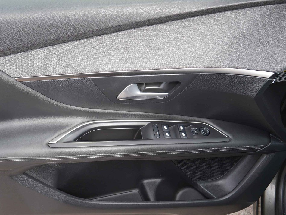 Peugeot 3008 1.5 HDi Allure