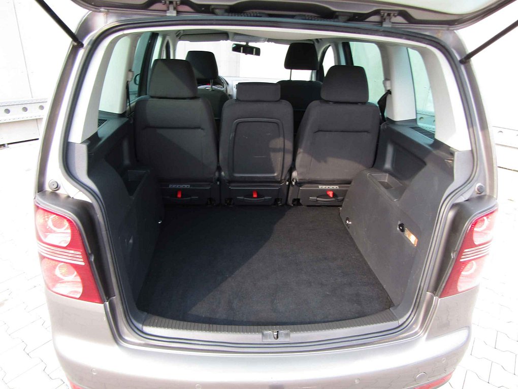 Volkswagen Touran 1.4 TSi 