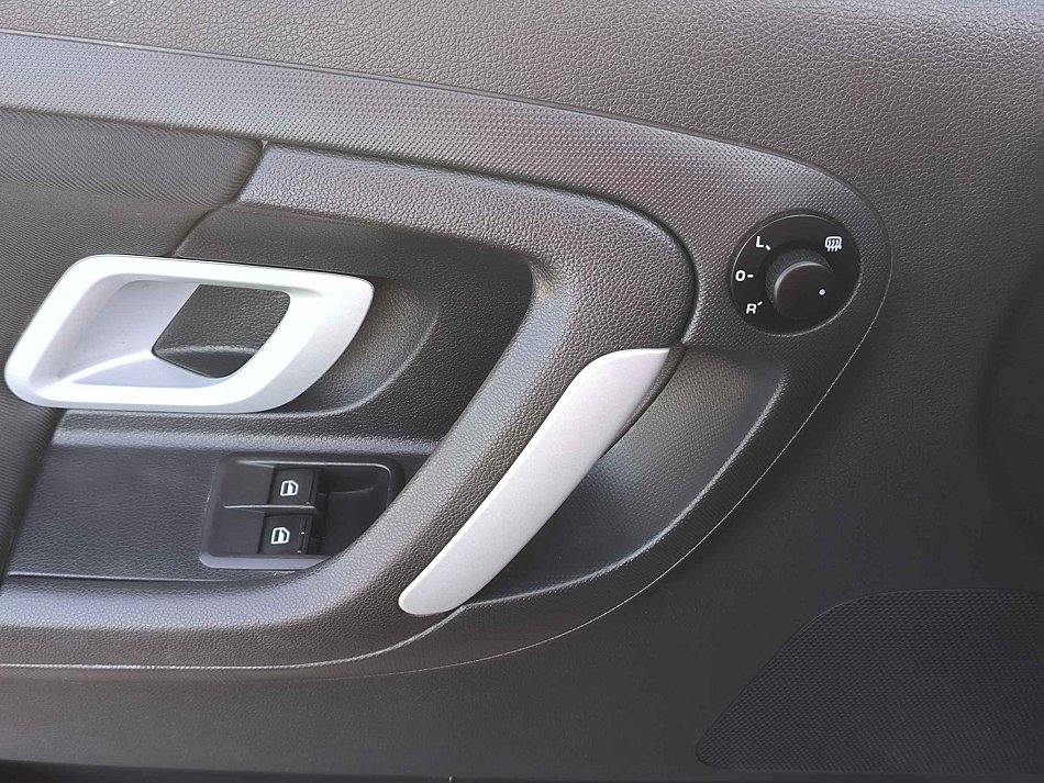 Škoda Roomster 1.2i 