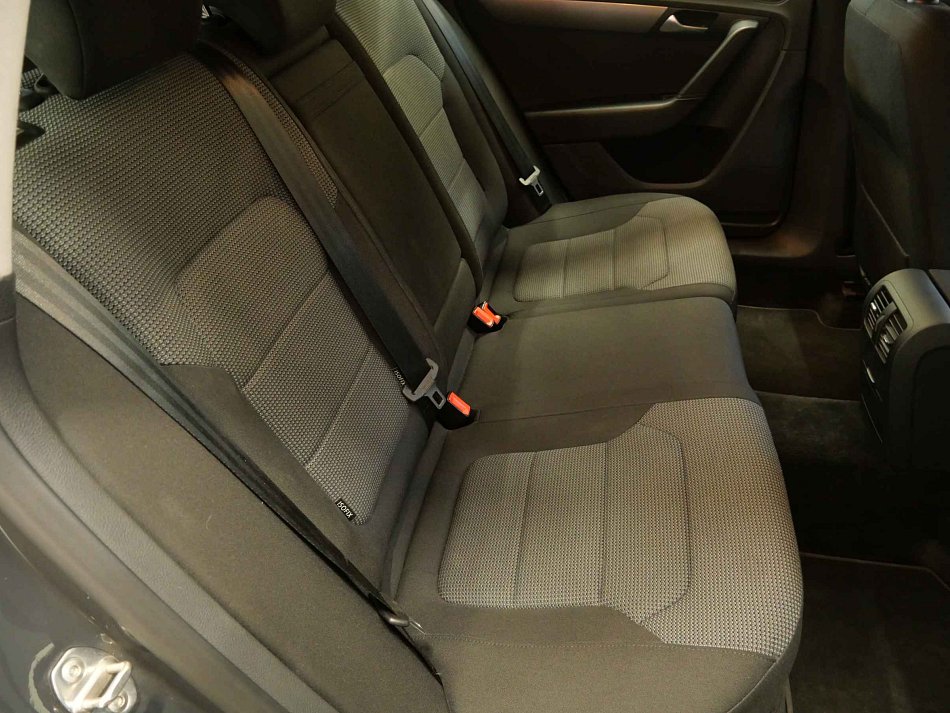 Volkswagen Passat 2.0TDi 