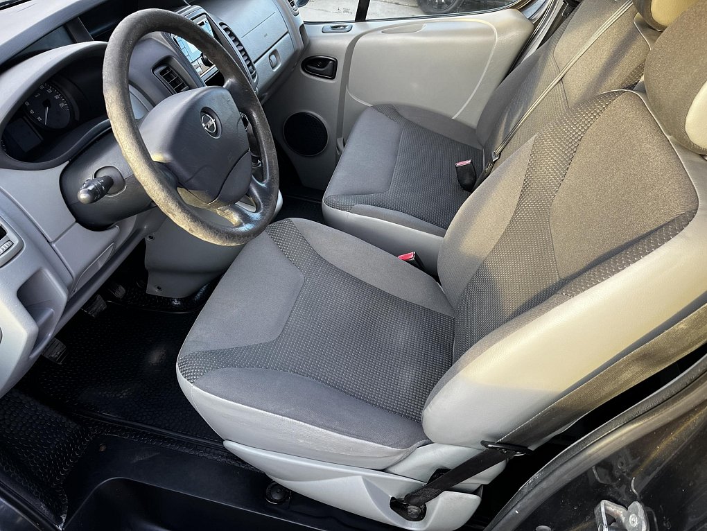 Opel Vivaro 2.0dCi  L2 9míst