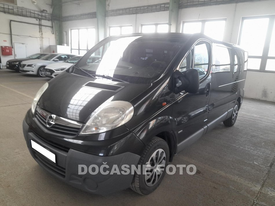 Opel Vivaro 2.0dCi  L2 9míst
