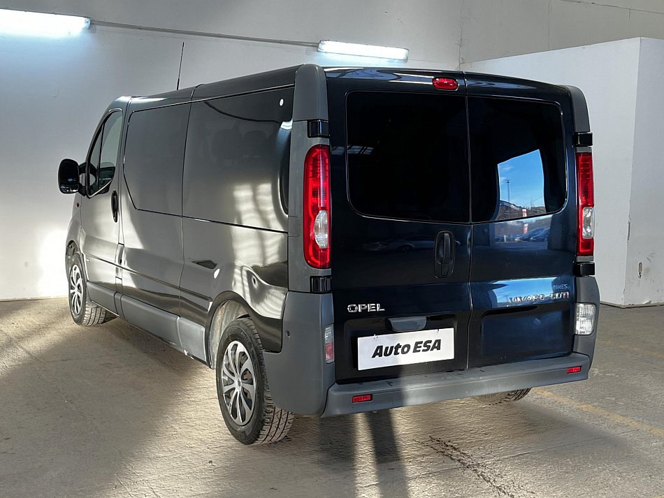 Opel Vivaro 2.0dCi  L2 9míst