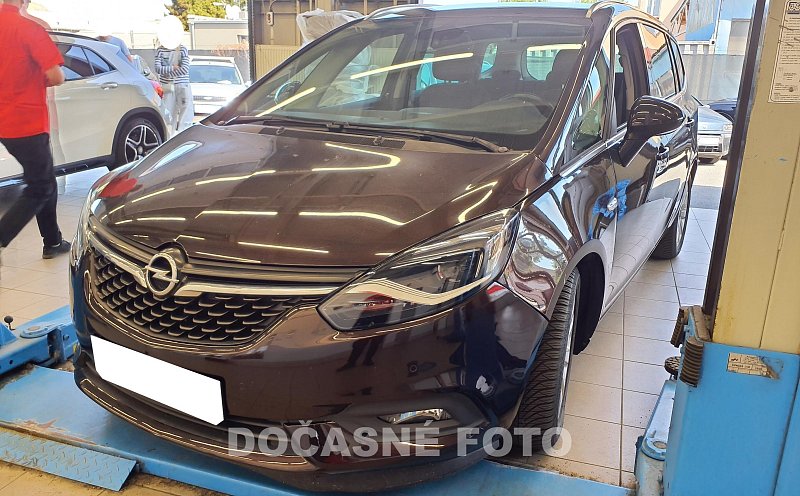 Opel Zafira 2.0 D 