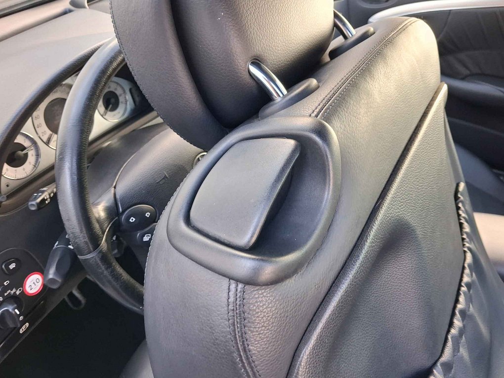 Mercedes-Benz CLK 3.5 V6 