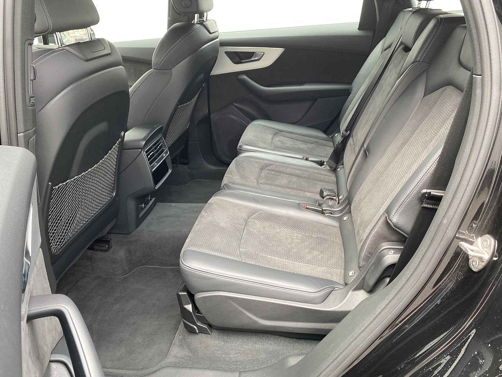 Audi Q7 3.0 TDi S-line