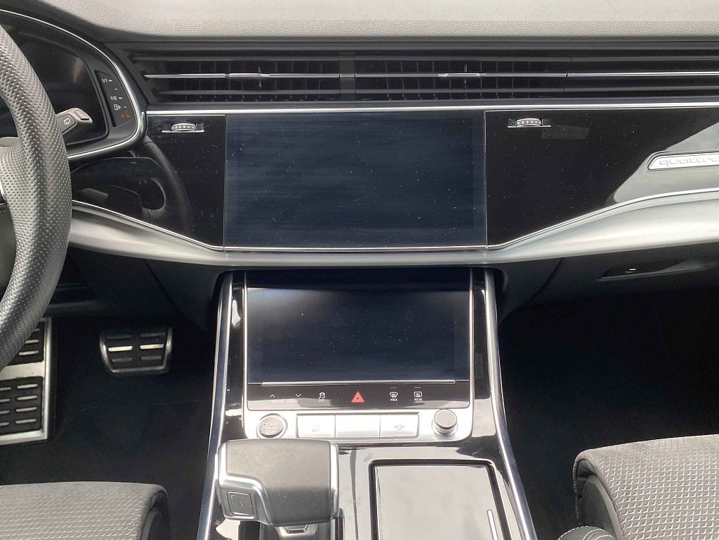 Audi Q7 3.0 TDi S-line